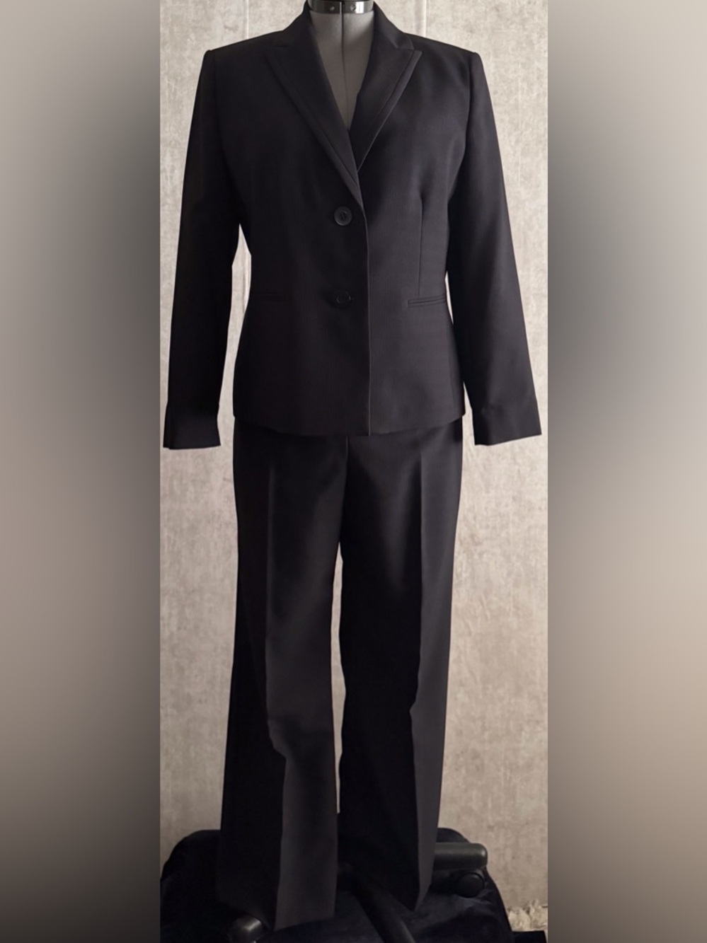 Le Suit Women 2pc Drk Brn Pinstripe Professional Button Up Jacket Pant Suit S16P